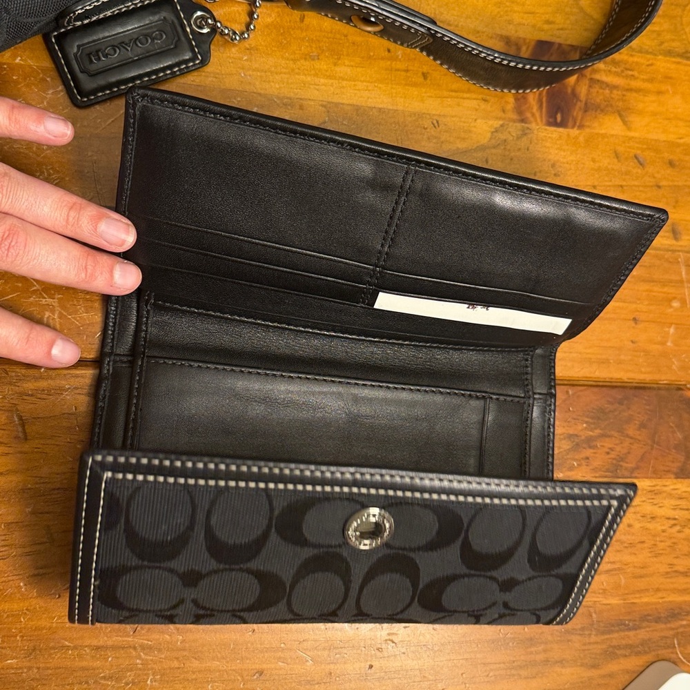 Coach SoHo Black Shoulder Bag with Silver Accents and Matching wallet - Picture 16 of 16